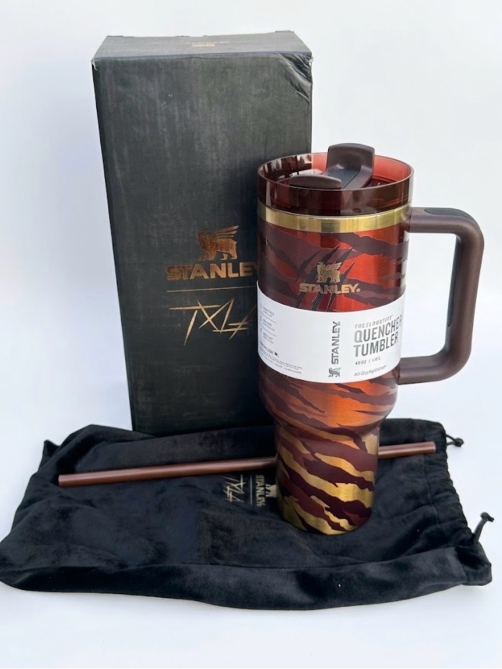 Stanley Quencher Tumbler - Red Brown with Gold Accents